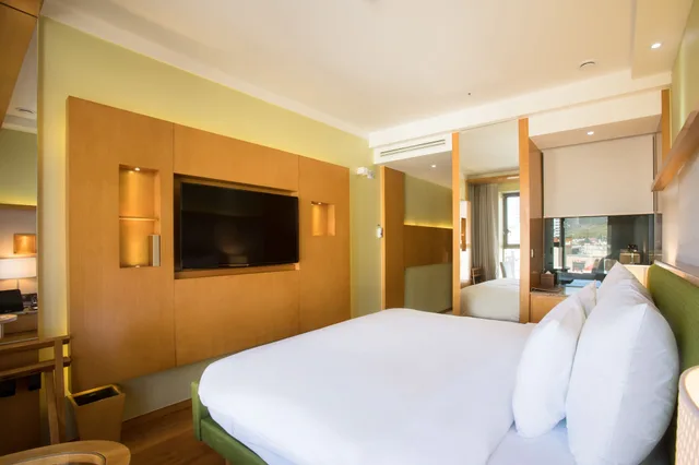 غرفة قياسية بسرير كينج، Baymond Hotel 2/3