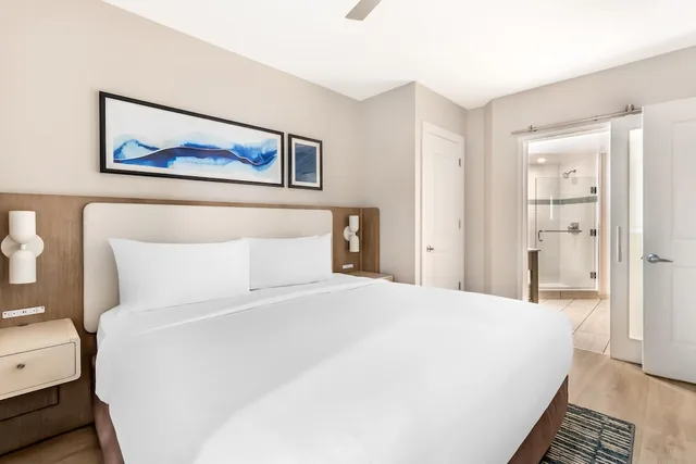 جناح بسرير كينج مع أريكة لذوي الإعاقة، Hilton Grand Vacations Club Ocean 22 Myrtle Beach 4/7