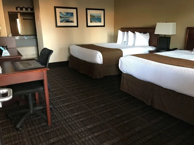 غرفة قياسية بسريرين كوين، Best Western Lakewood 2/4