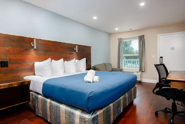 غرفة ديلوكس بسرير كينج، Quality Inn St Augustine Historic District Area 2/5