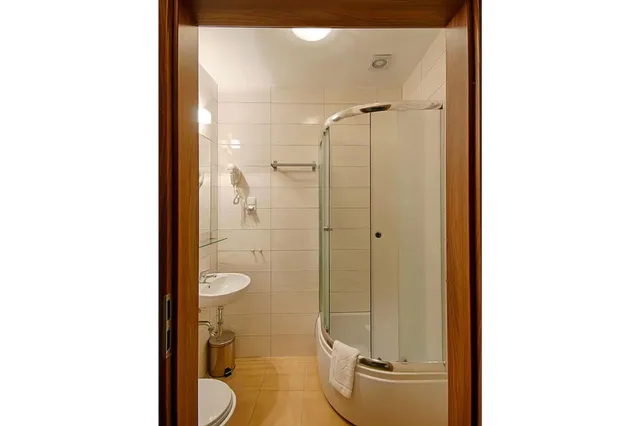 غرفة كلاسيكية رباعية بإطلالة على المدينة، Yarden Aparthotel by Artery Hotels 4/4