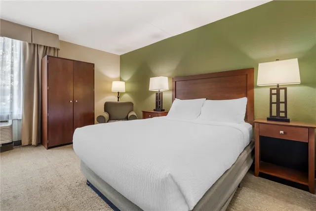 غرفة بسرير كوين، Best Western Fairmont 2/3