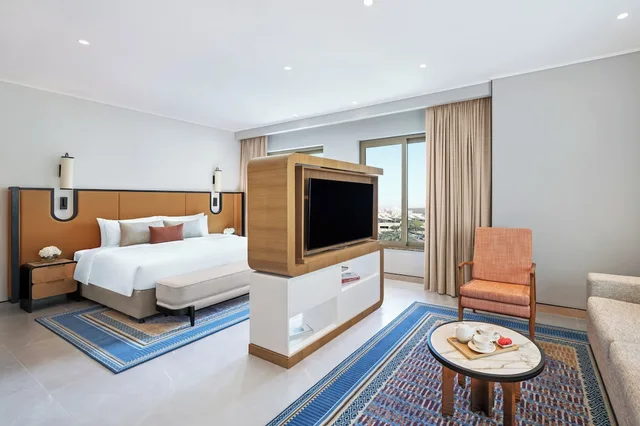 Renovated, Junior Suite, King Bed، NH Collection Dubai Ibn Battuta 2/5