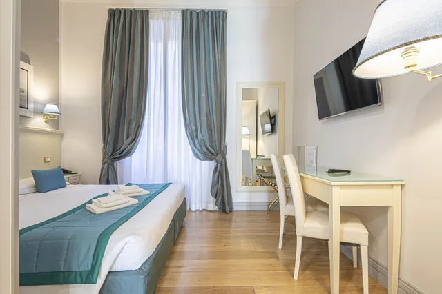 Standard, Single, Double Bed, Domus Castrense 9/10