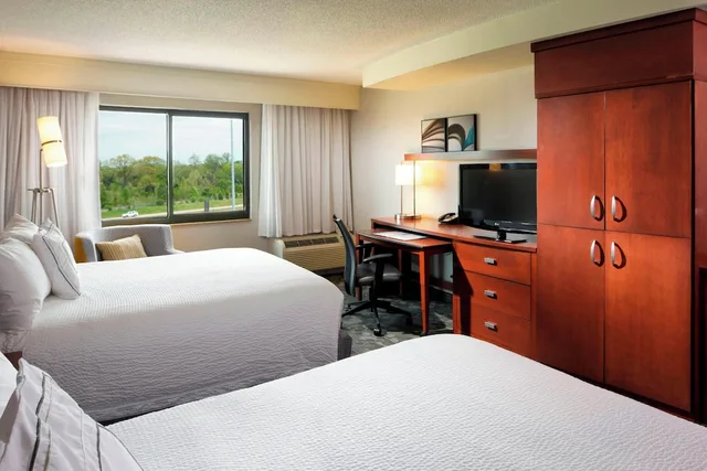 غرفة بسريرين كوين لذوي الإعاقة، Courtyard by Marriott Jackson 3/4