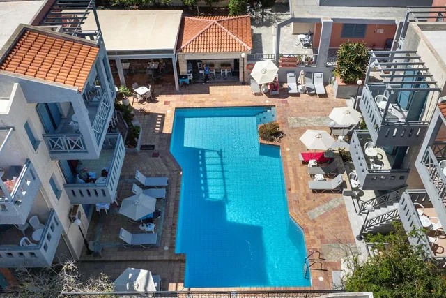 غرفة ثلاثية سوبيريور بإطلالة على الحديقة، Marilisa Hotel 1/1