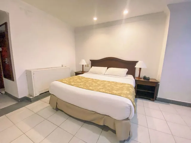 Room, Queen Bed, Hotel Faranda Express Puerta Del Sol Barranquilla, A Member of Radisson Individuals 2/10