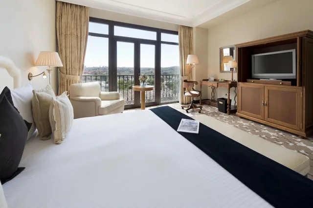 جناح جونيور، Eurostars Palacio Buenavista 1/6
