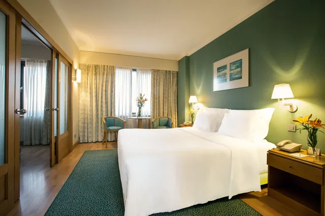 جناح، SANA METROPOLITAN HOTEL 3/6
