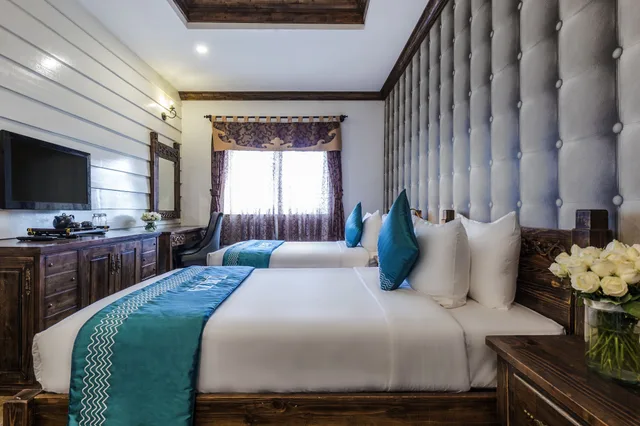 Deluxe, Twin Beds, Partial River View، Ibiza Riverfront Hotel Da Nang 3/7