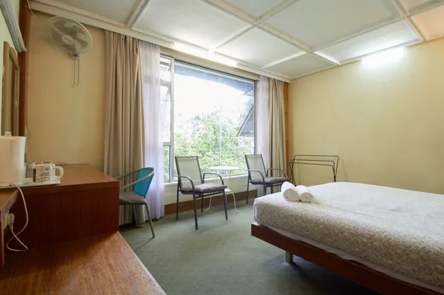 غرفة بسرير مزدوج بإطلالة على الحديقة، Bellevue The Penang Hill Hotel, Bukit Bendera 2/3