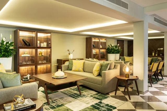 غرفة ملكية، Le Meridien Dubai Hotel and Conference Centre 1/3