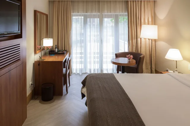 شقة تنفيذية بسرير مزدوج بشرفة، L Hotel PortoBay Sao Paulo 5/7
