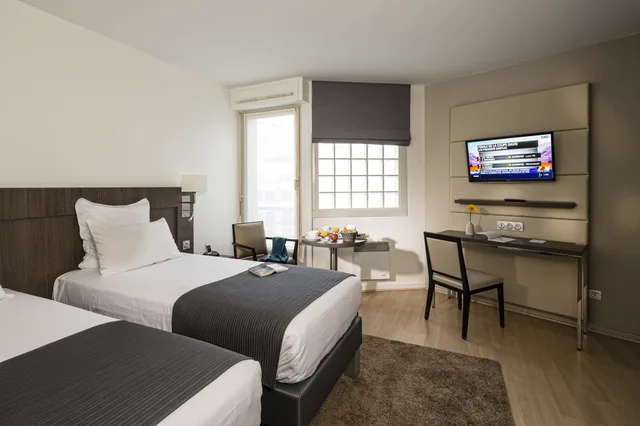 استوديو تنفيذي، RESIDHOME COURBEVOIE LA DEFENSE 2/2