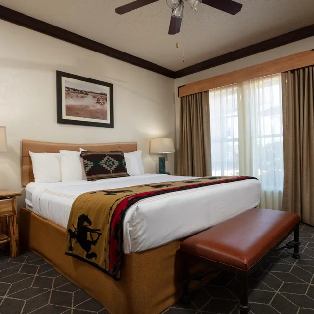 جناح رئاسي، El Rancho Hotel 1/6