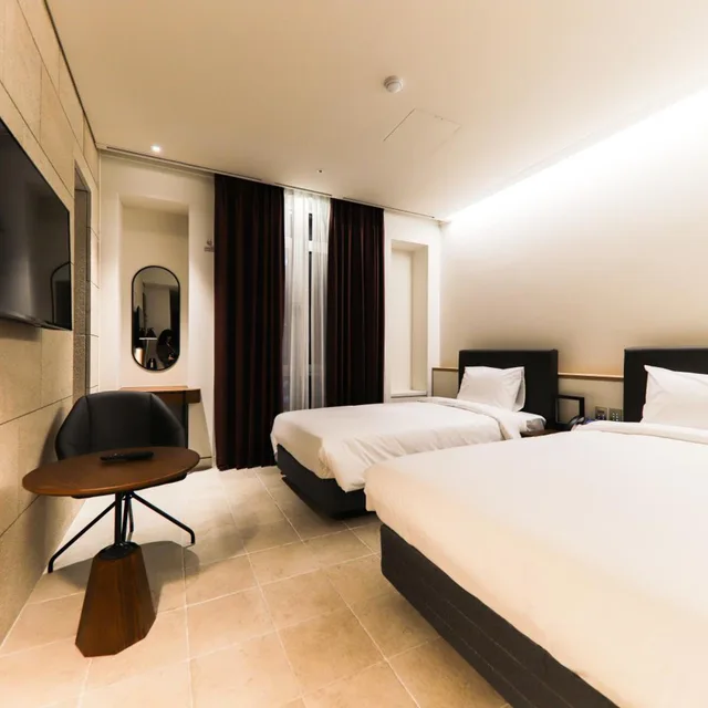 Standard, Triple, Le Seoul Hotel 4/10