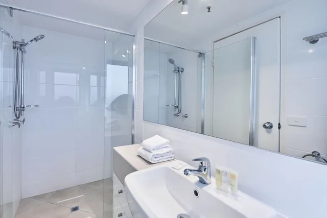 3 Bedrooms, Apartment, Queen and Twin Beds, Mountain and Ocean View, Centrepoint Holiday Apartments 6/6
