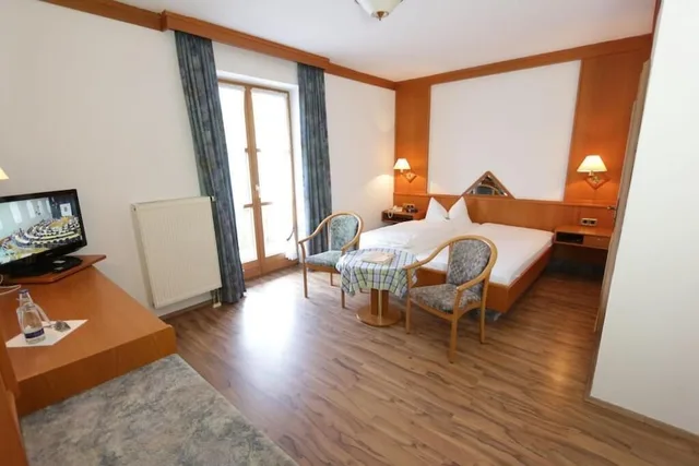 Landgasthof Pauliwirt، Muehldorf 8/21