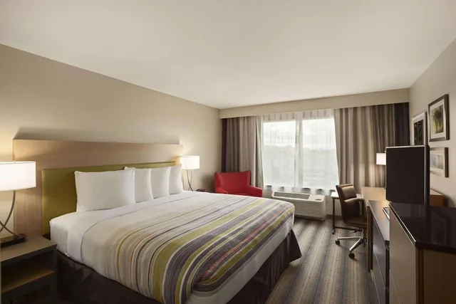 جناح استوديو بسرير كينج لذوي الإعاقة، Country Inn and Suites by Radisson, Charlottesville-UVA, VA 2/4
