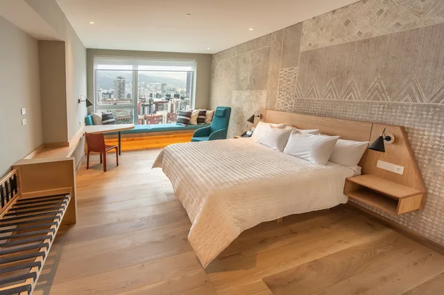 غرفة بانورامية بسرير كينج بإطلالة، Go Quito Hotel 10/10