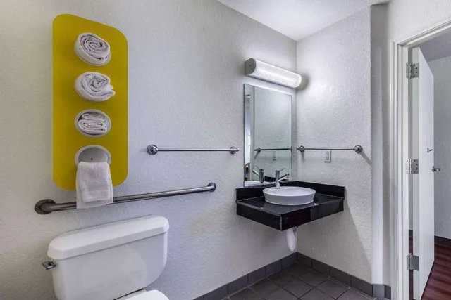 2 Full Beds - Non-Smoking، Motel6 Beatty, NV - Death Valley 10/10