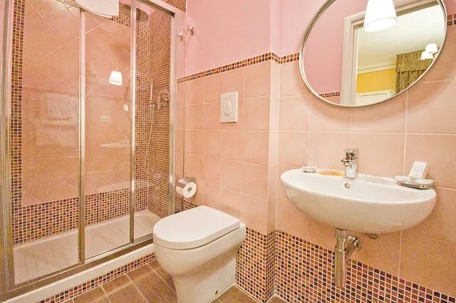 Budget, Quadruple, Double and Twin Beds, Separate Building، Hotel Pisa Tower 1/1