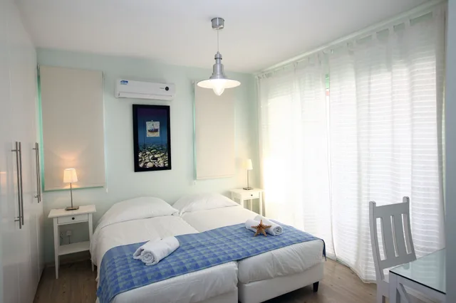 فيلا فاخرة بسرير كينج وسريرين فرديين بـ3 غرف نوم بمسبح خاص، Meltemi Villas 3/7