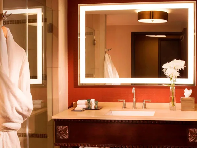 Deluxe, 2 Double Beds, Pool View, Allergy Friendly، HILTON SANTA FE HISTORIC PLAZA 8/8
