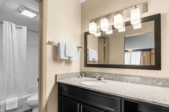 غرفة عائلية بسريرين كوين، Best Western Toni Inn 3/3