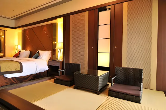 غرفة بريميير بأربعة أسرّة، Okinawa Kariyushi Resort Exes Onna (ex. Okinawa Spa Resort Exes) 2/2