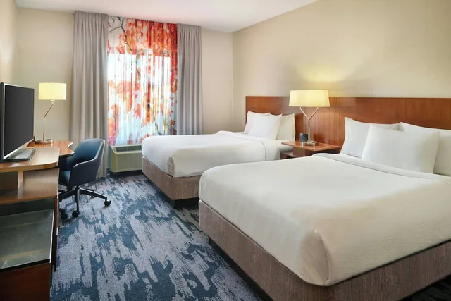 room, 2 queen beds, Fairfield Inn And Suites Jackson 2/6