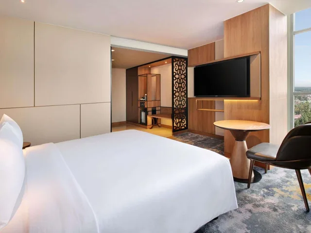 غرفة بريميوم سوبيريور بسرير كوين، Mercure Pangkalan Bun 2/5