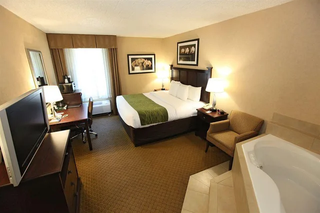 جناح بسرير كينج، Best Western Paramus Hotel & Suites 3/4