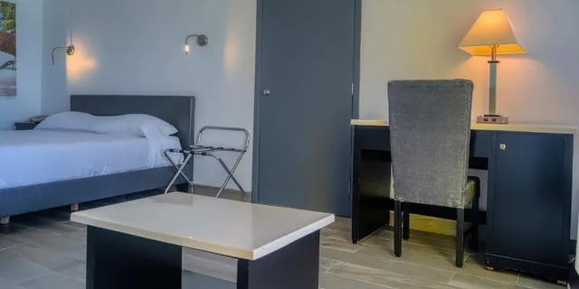 غرفة بسرير كينج بإطلالة على البحر، Playa Bonita Resort 5/7