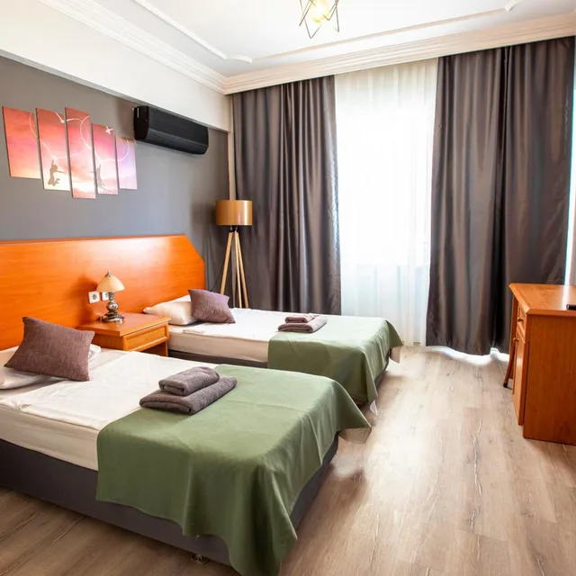 جناح مع أريكة، Hma Hotel And Suites 3/7