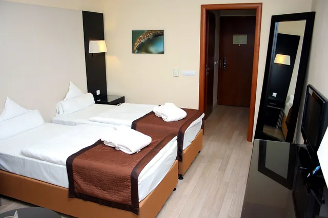 غرفة عائلية بأربعة أسرّة، Lions Garden Hotel 3/10