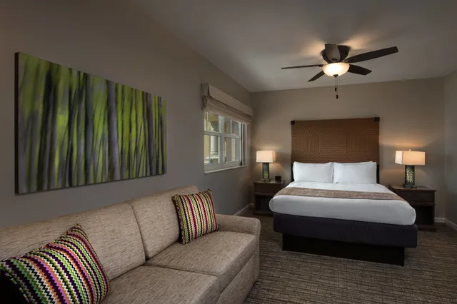 فيلا بسريرين مزدوجين بإطلالة على البحيرة بغرفتي نوم بمطبخ، Marriott's Villas At Doral 3/7
