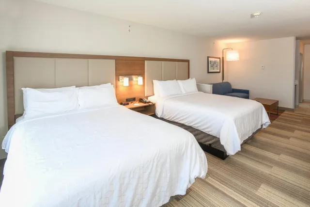 جناح بسريرين كوين مع أريكة، Holiday Inn Express Hotel Suites Richwood Cincinnati South 1/3