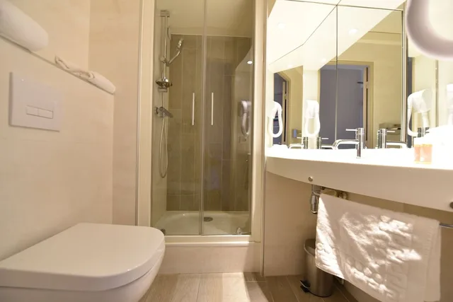 غرفة سوبيريور بسرير مزدوج، Relais St Eloi, Sure Hotel Collection by Best Western 6/10