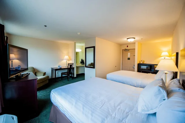 غرفة قياسية بسريرين كوين، Greystone Inn And Suites 1/2
