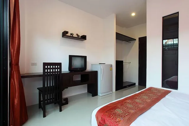 غرفة مفردة بسرير مزدوج، Karon Sino House 2/3