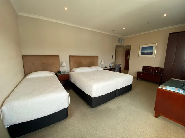 جناح رباعي، Rutherford Hotel Nelson 4/6