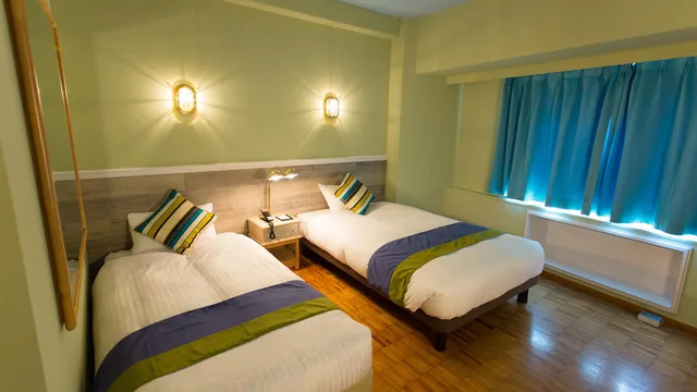 Semi Room, Twin Beds, 1 Double and 1 Single Bed، HOTEL AreaOne SAKAIMINATO MARINA 2/2