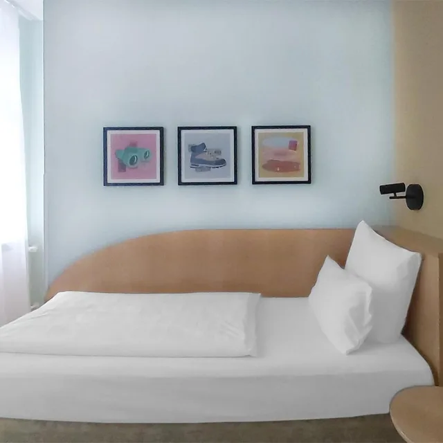 Room, Single, Garner Hotel Berlin Messe by IHG 5/9