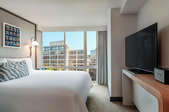 1 Bedroom, Rose, Suite, King Bed, Sofa، The Beacon at Embassy Row Washington DC, Tapestry by Hilton 1/9
