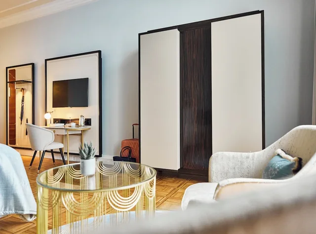 غرفة بسرير كينج بإطلالة على البحيرة، Hotel Atlantic Hamburg, Autograph Collection 5/7