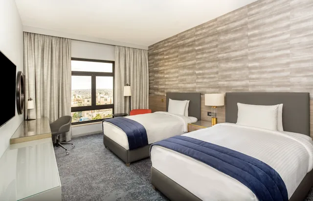 غرفة بريميوم بسرير كينج، InterContinental Amman (Jordan) 6/10