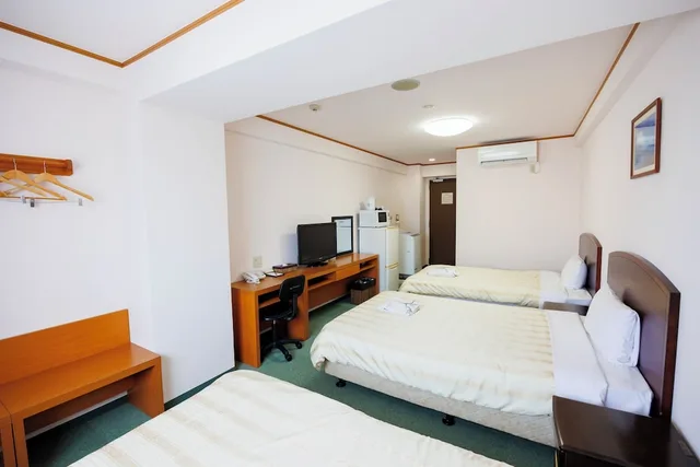 غرفة ثلاثية بثلاثة أسرّة، Hotel Peace Island Miyakojima 1/1