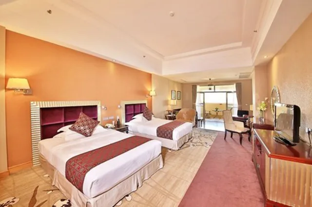 1 Bedroom, Business, Suite, Twin Beds, Balcony, Xinhui Country Garden Phoenix Hotel 5/10