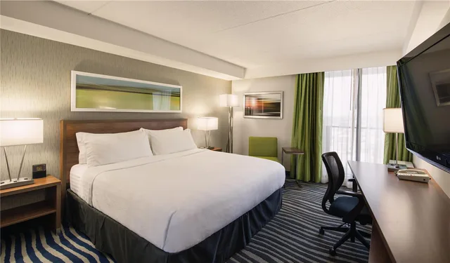 غرفة تنفيذية بسرير كينج، Birchwood Inn, BW Premier Collection 1/3